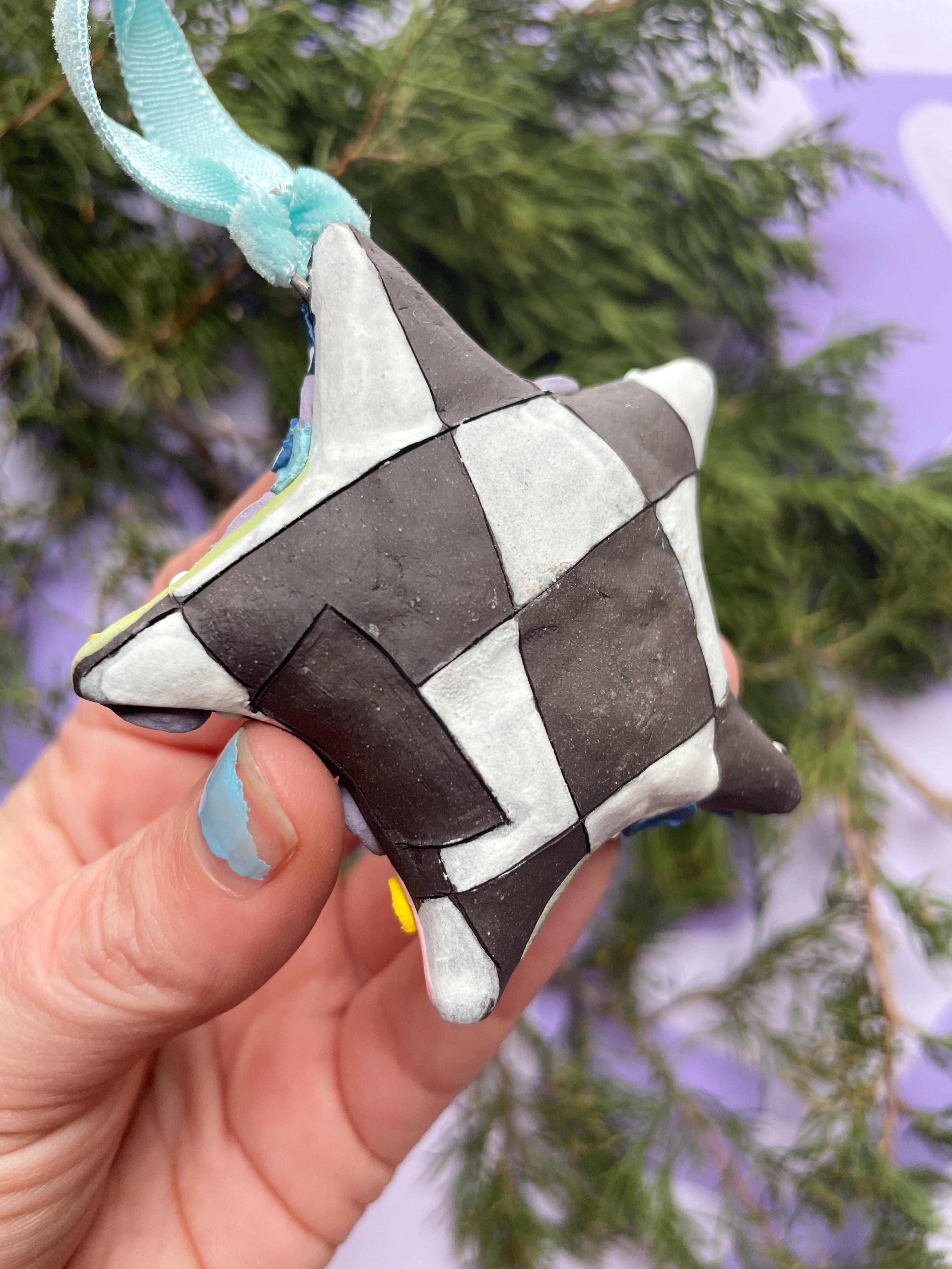 Ornament: Traditional Bulb (Star)