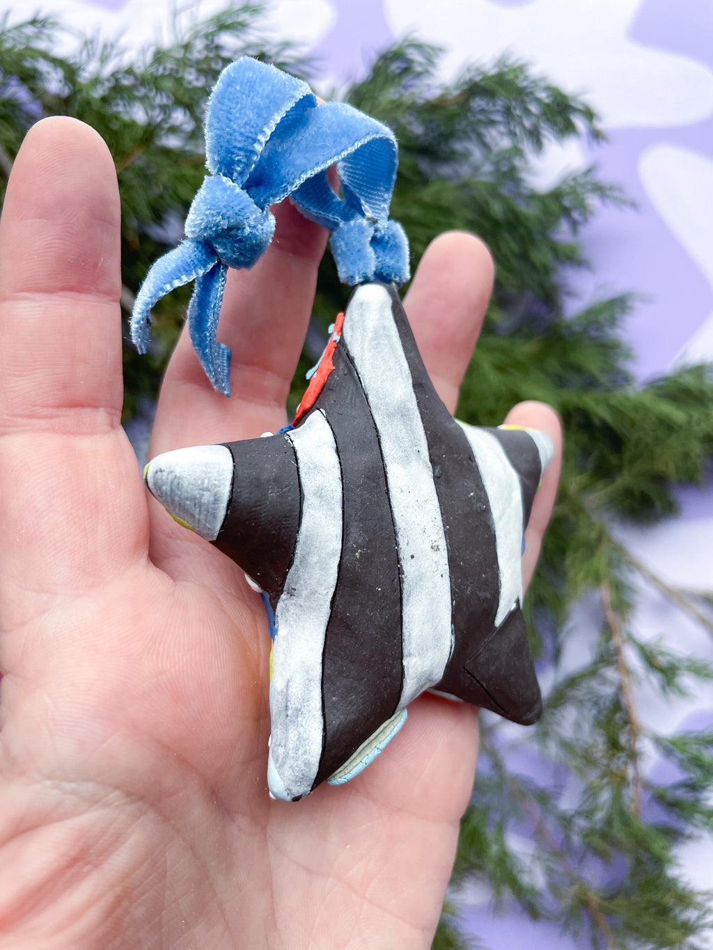 Ornament: Traditional Bulb (Star)